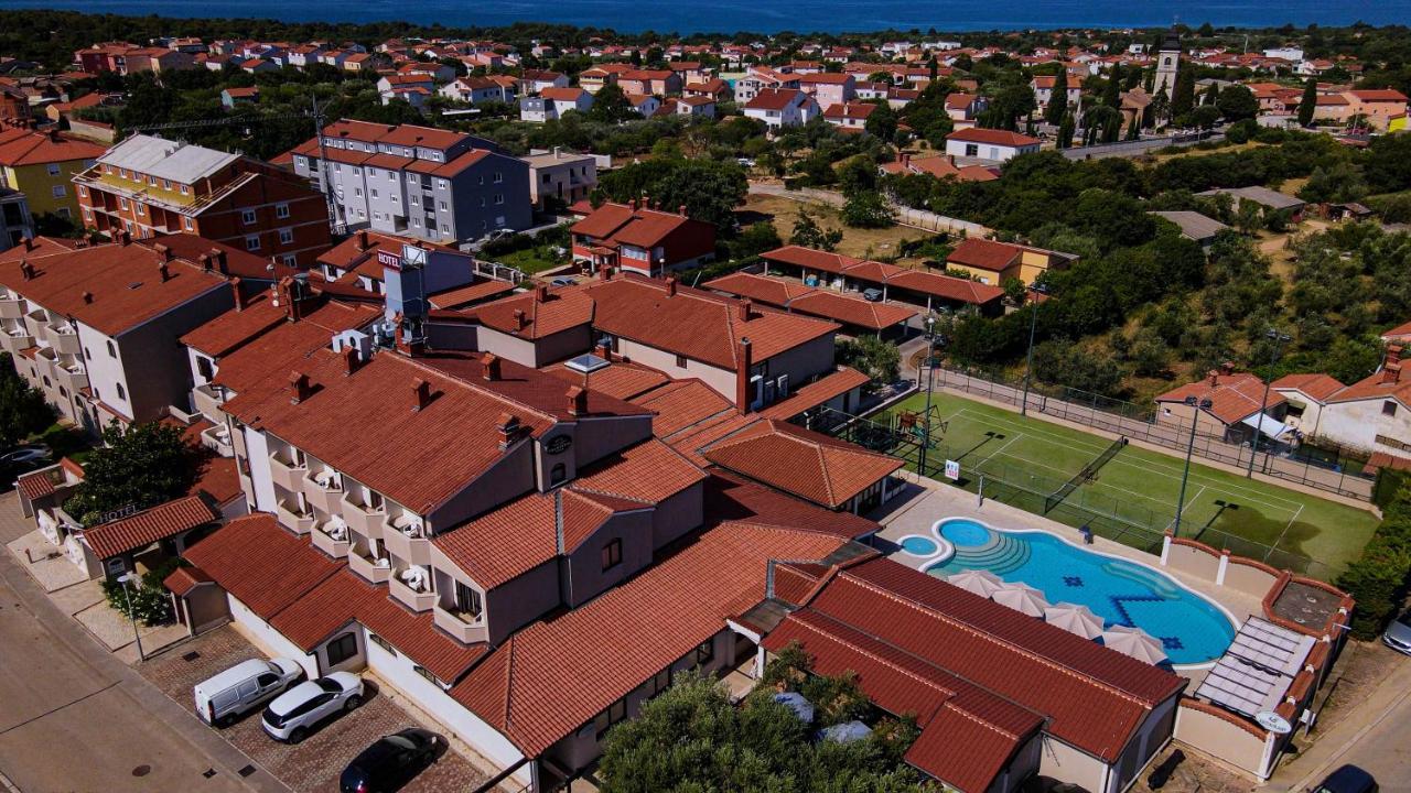 Hotel Villa Letan Fažana Kültér fotó