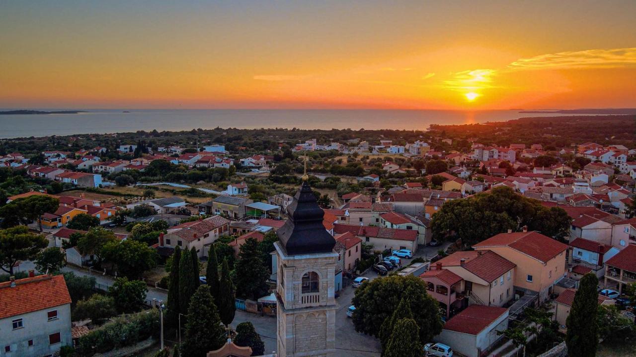 Hotel Villa Letan Fažana Kültér fotó